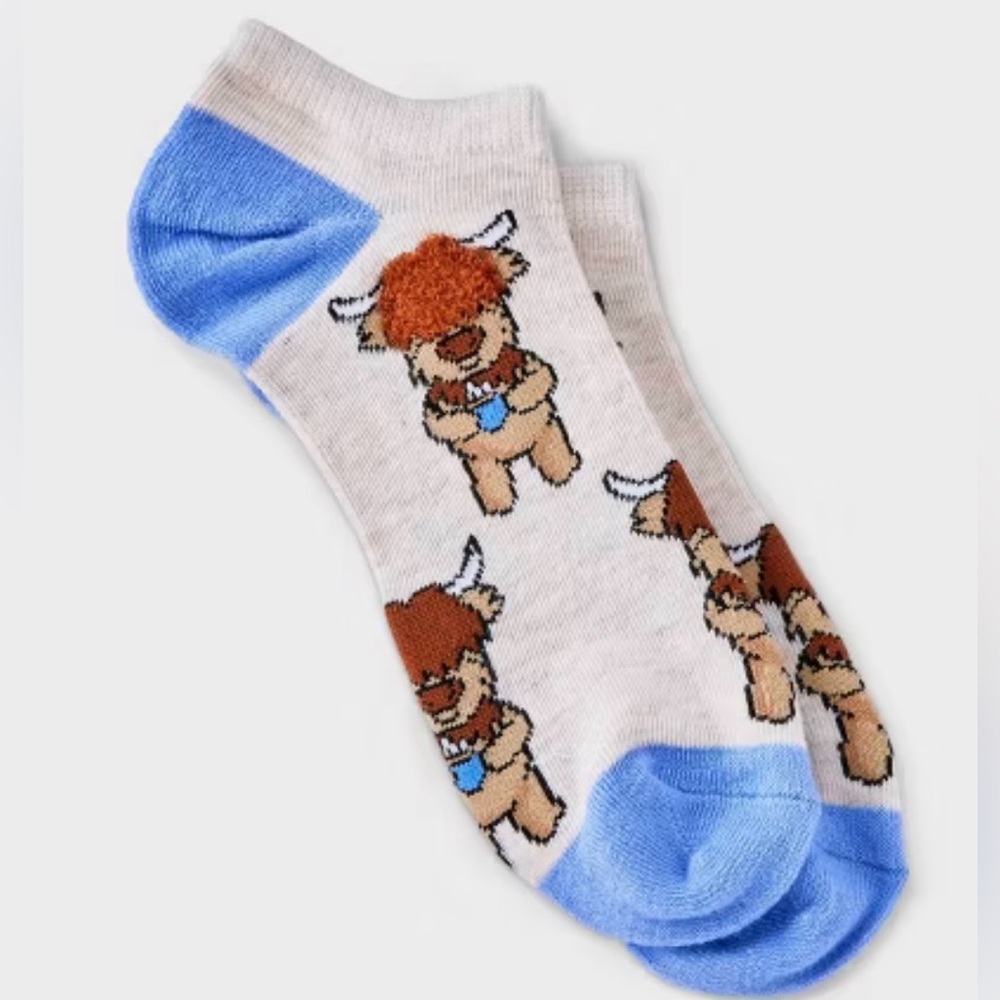 NWT Hello Socks! Low Cut Highland Cow Print Ankle Socks